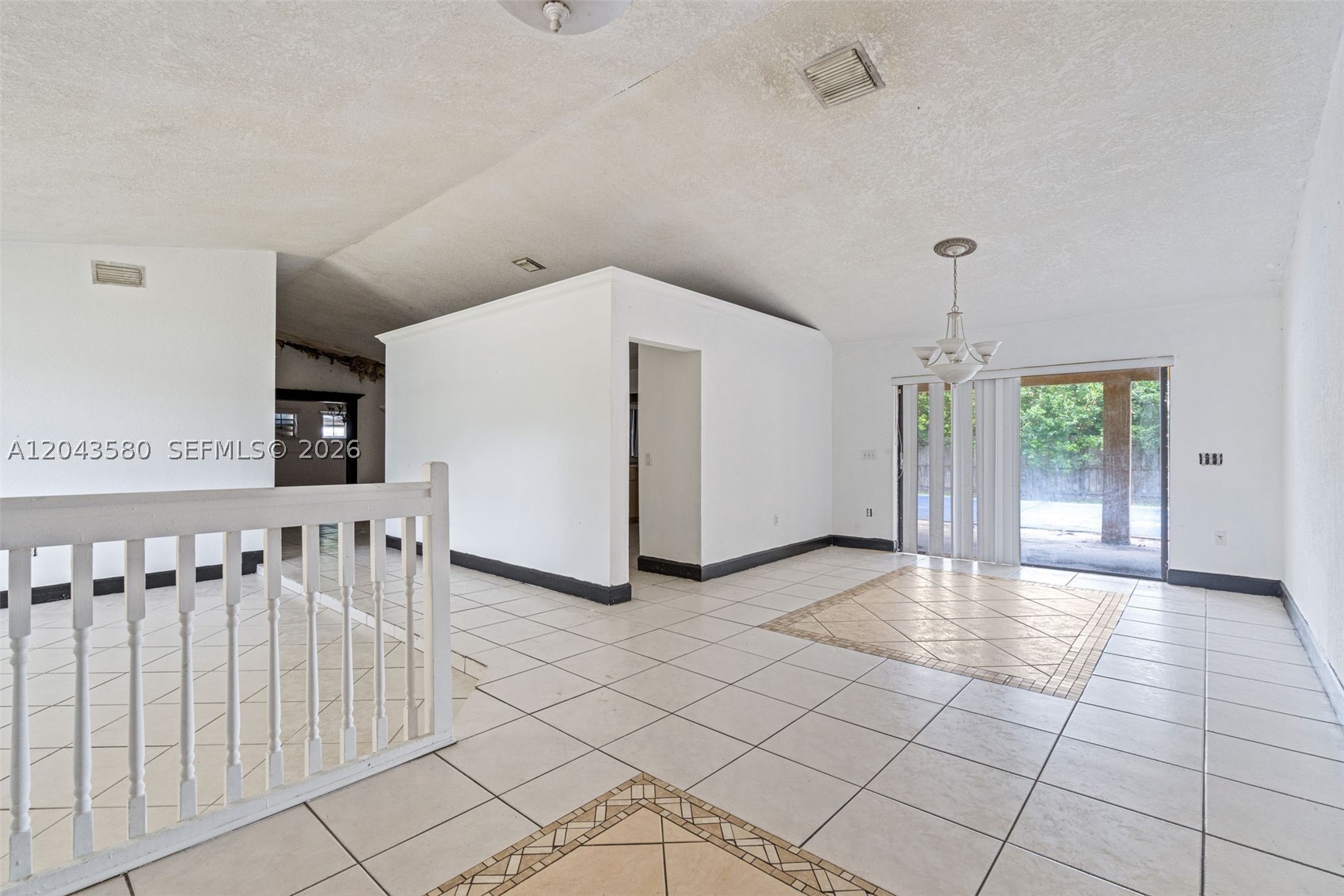 THE CEDARS ESTATES - Residential