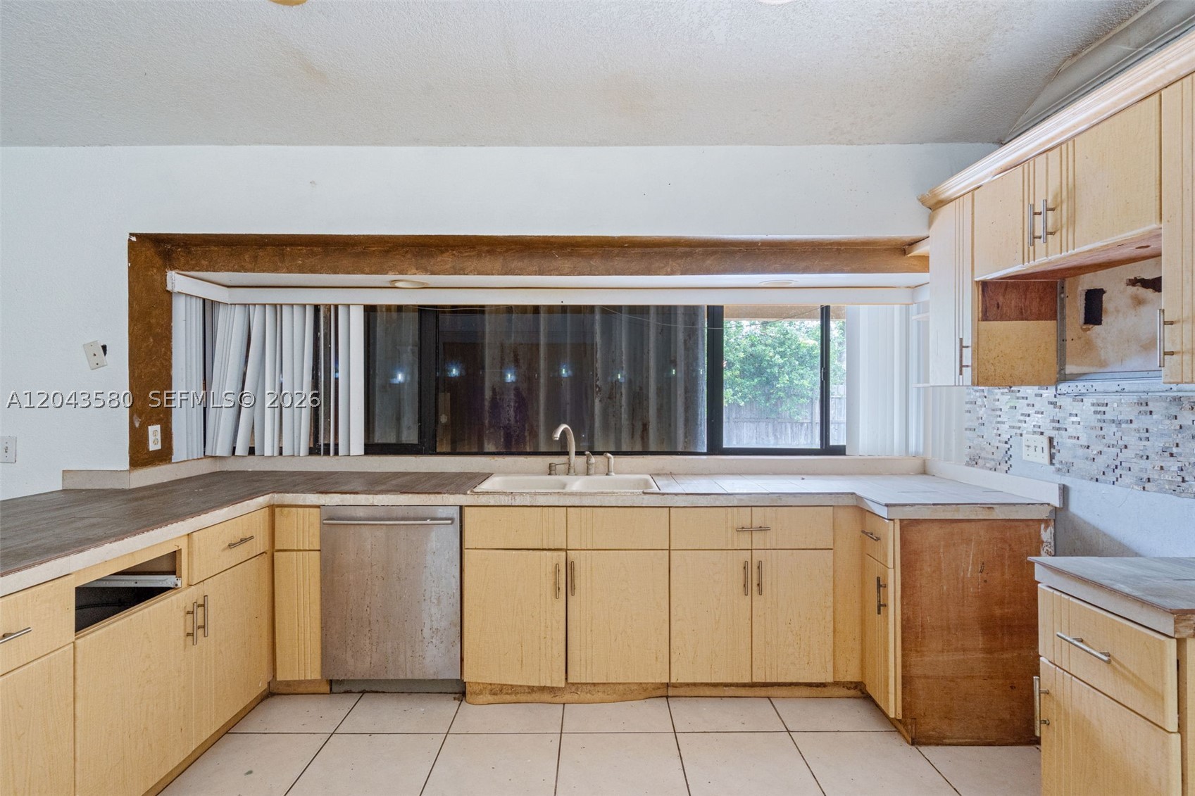 THE CEDARS ESTATES - Residential