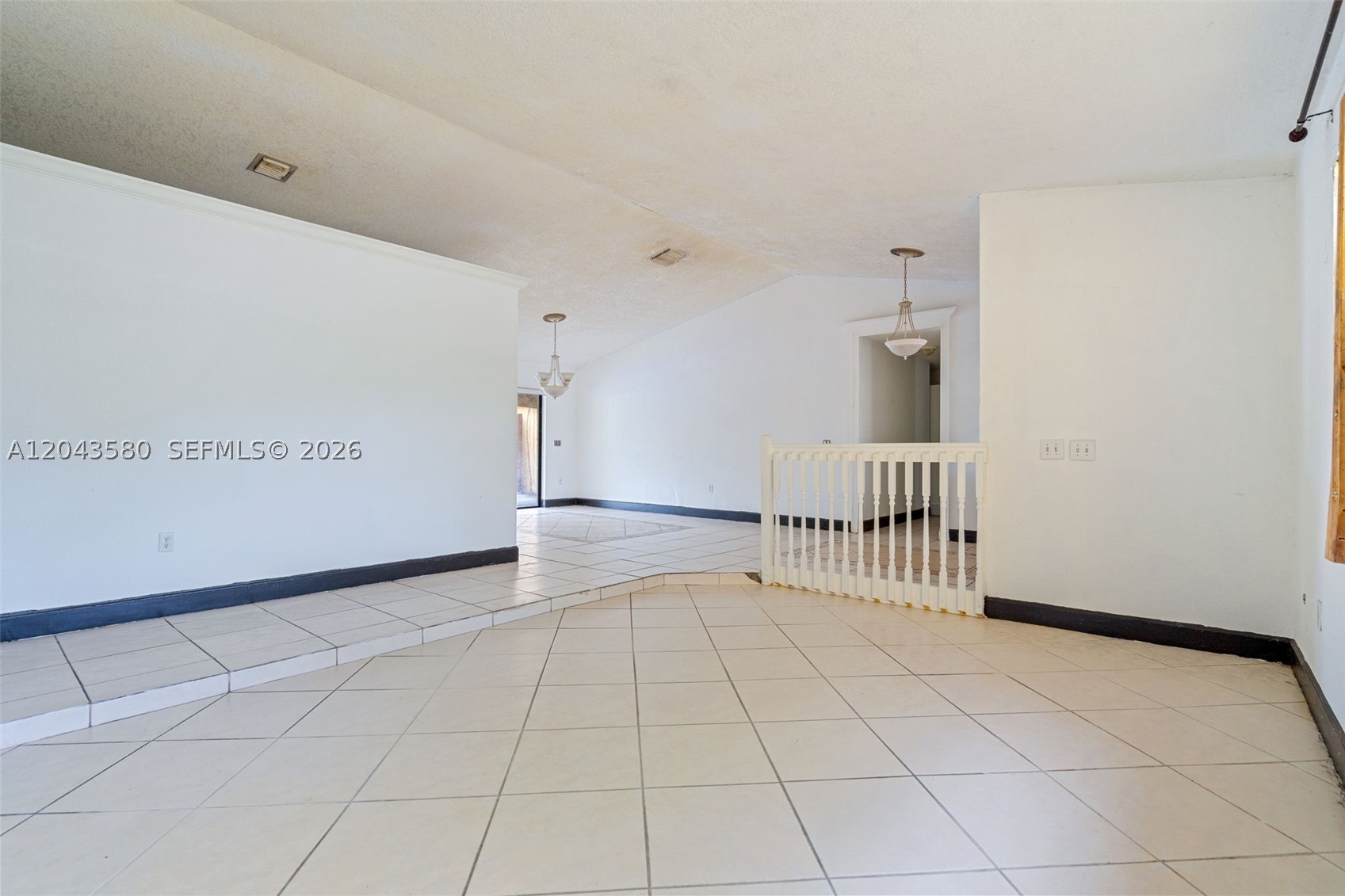 THE CEDARS ESTATES - Residential