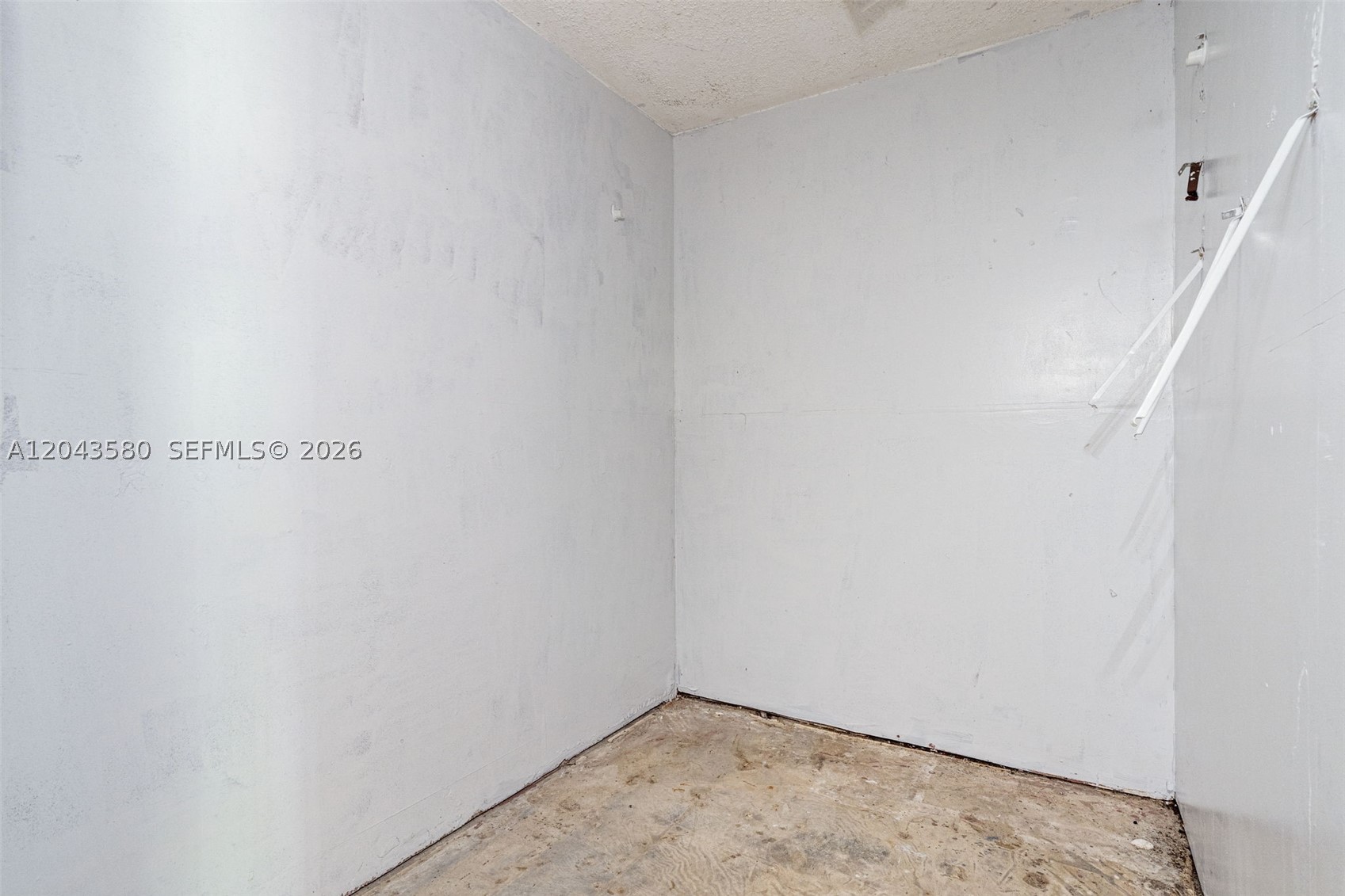 THE CEDARS ESTATES - Residential