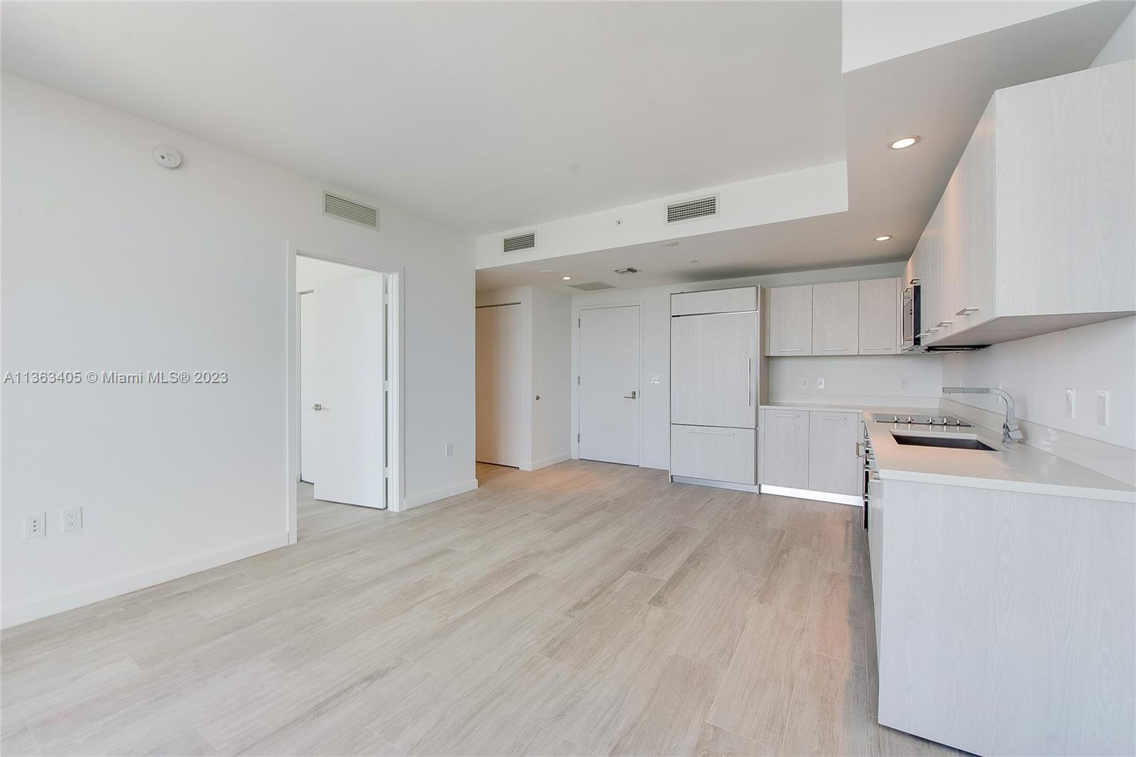 BRICKELL HEIGHTS - Residential Lease