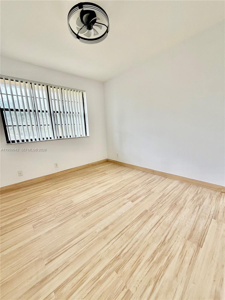 COUNTRY PARK CONDO - Residential Lease