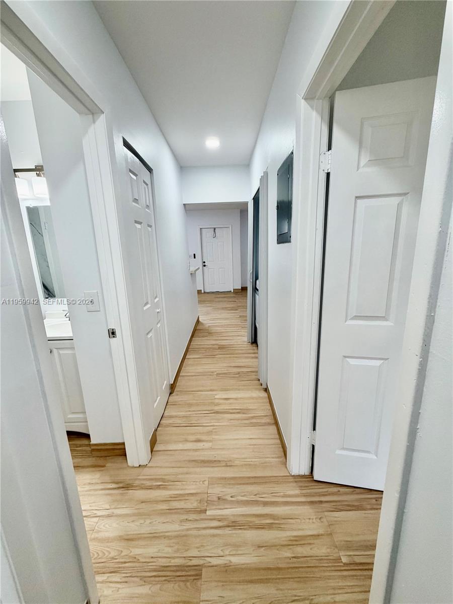 COUNTRY PARK CONDO - Residential Lease