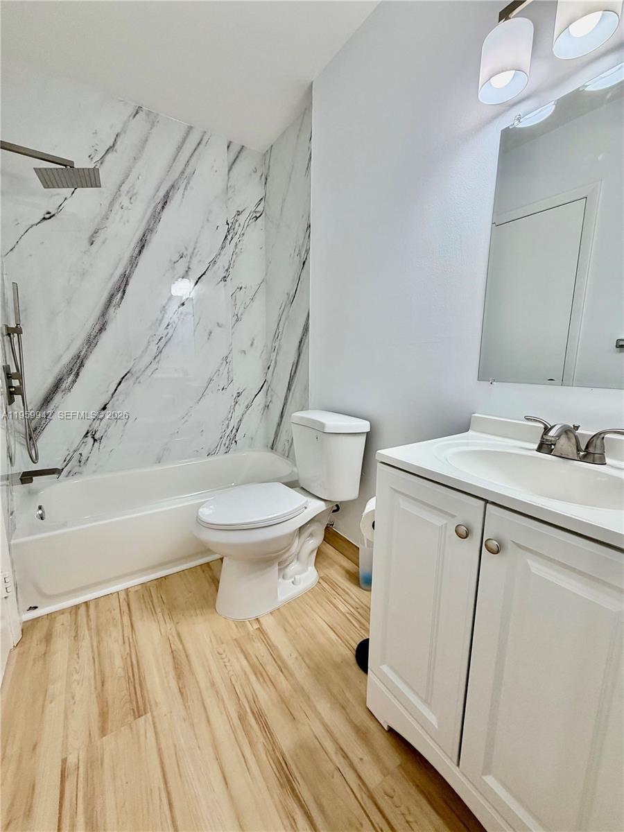 COUNTRY PARK CONDO - Residential Lease