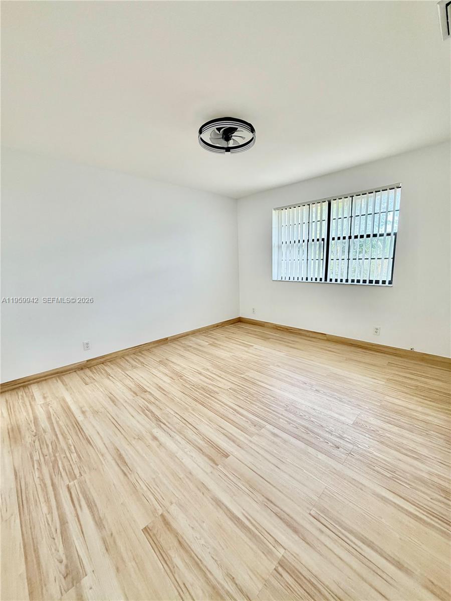 COUNTRY PARK CONDO - Residential Lease