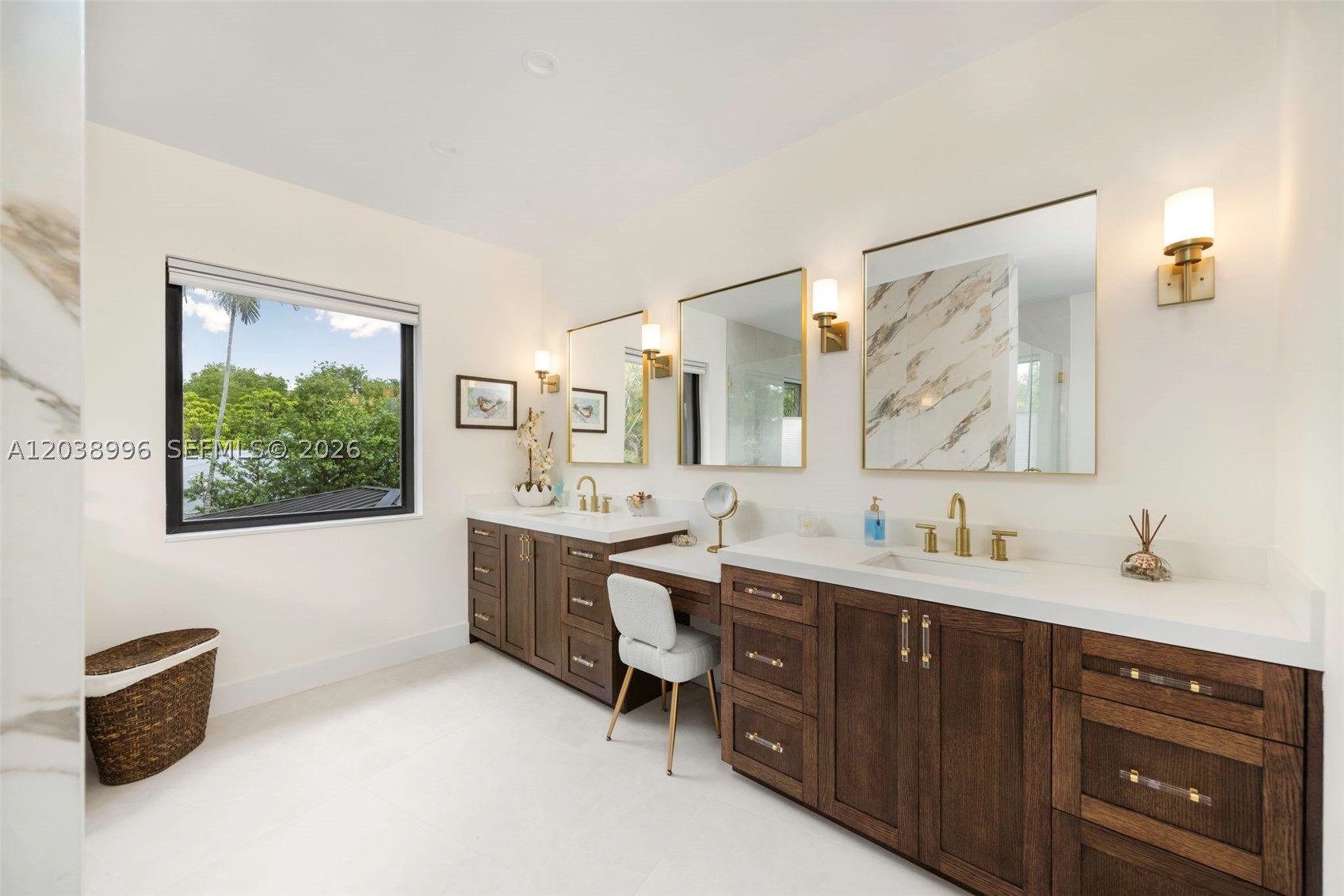 NATOMA MANORS - Residential