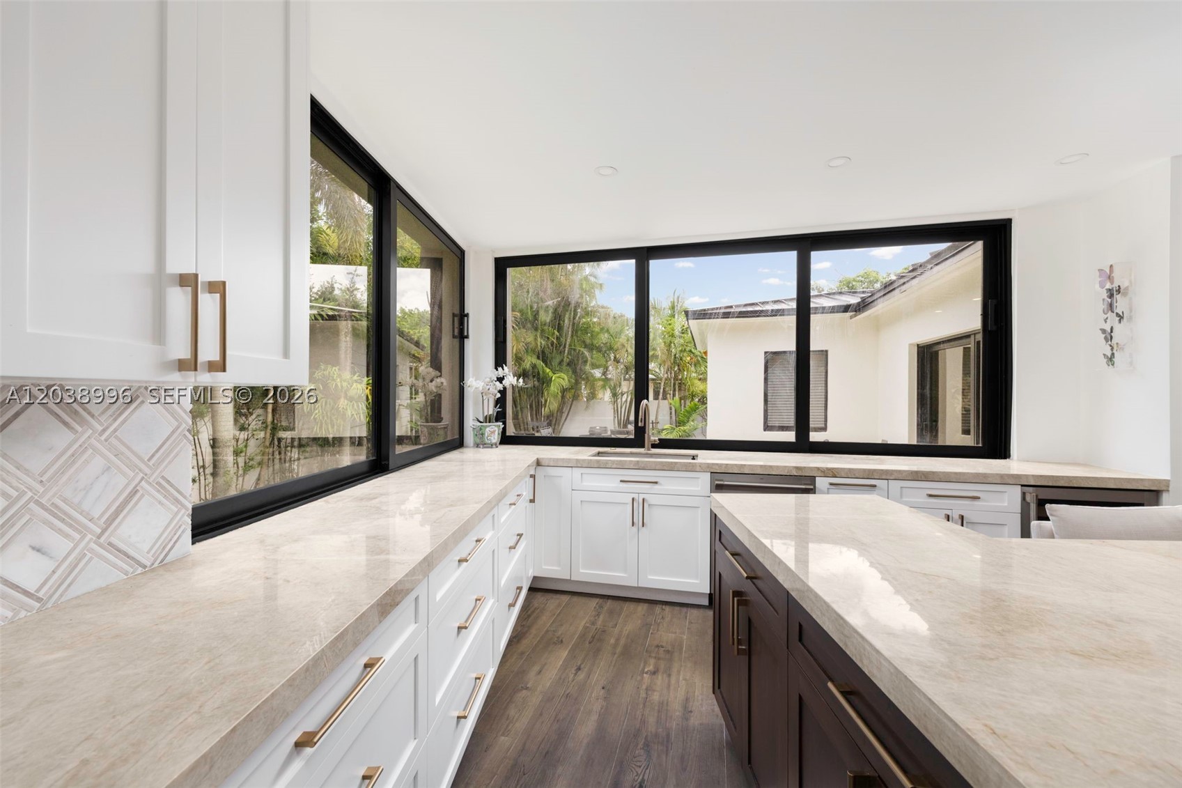 NATOMA MANORS - Residential