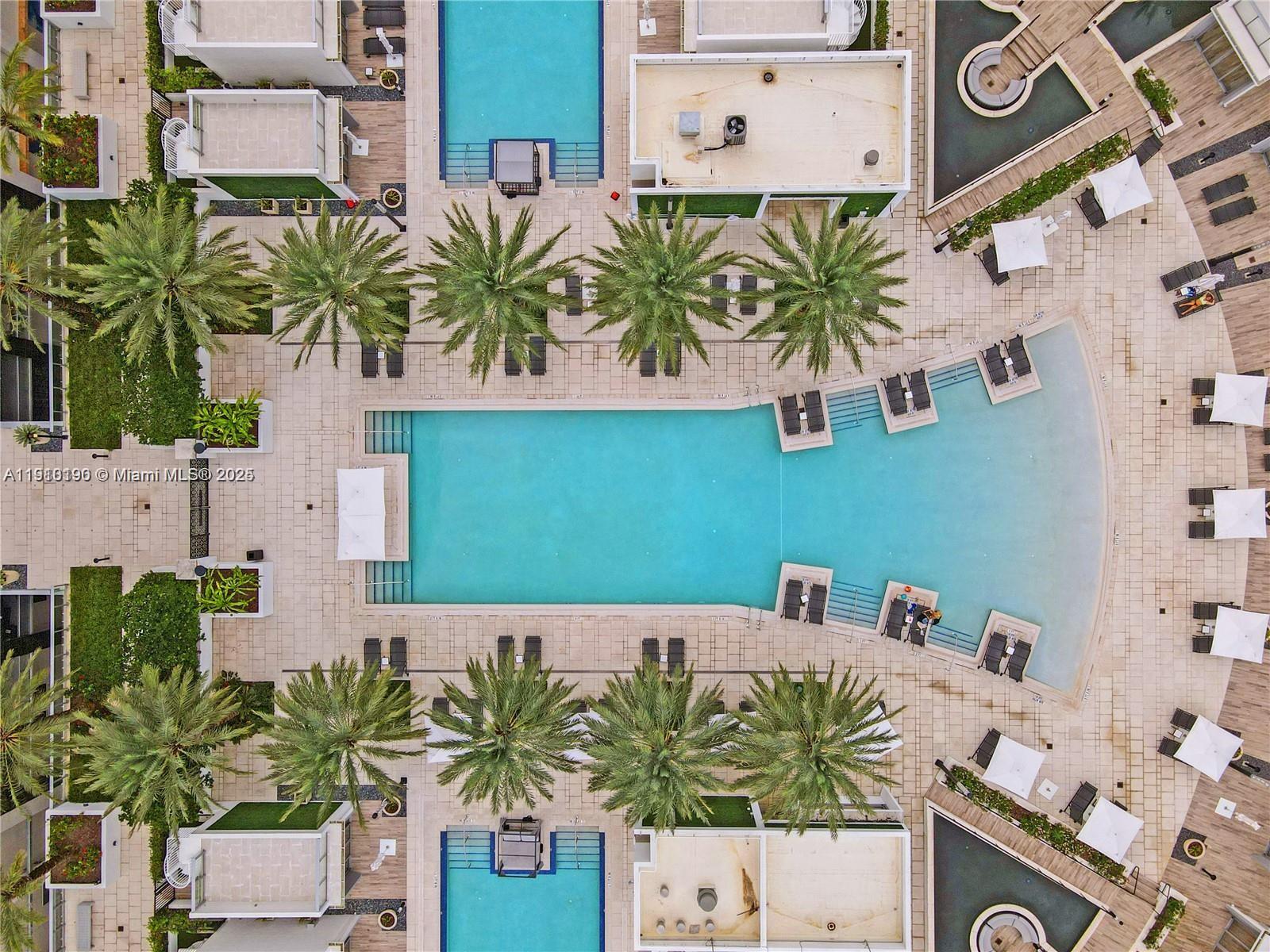 PARAMOUNT MIAMI WORLDCENT - Residential