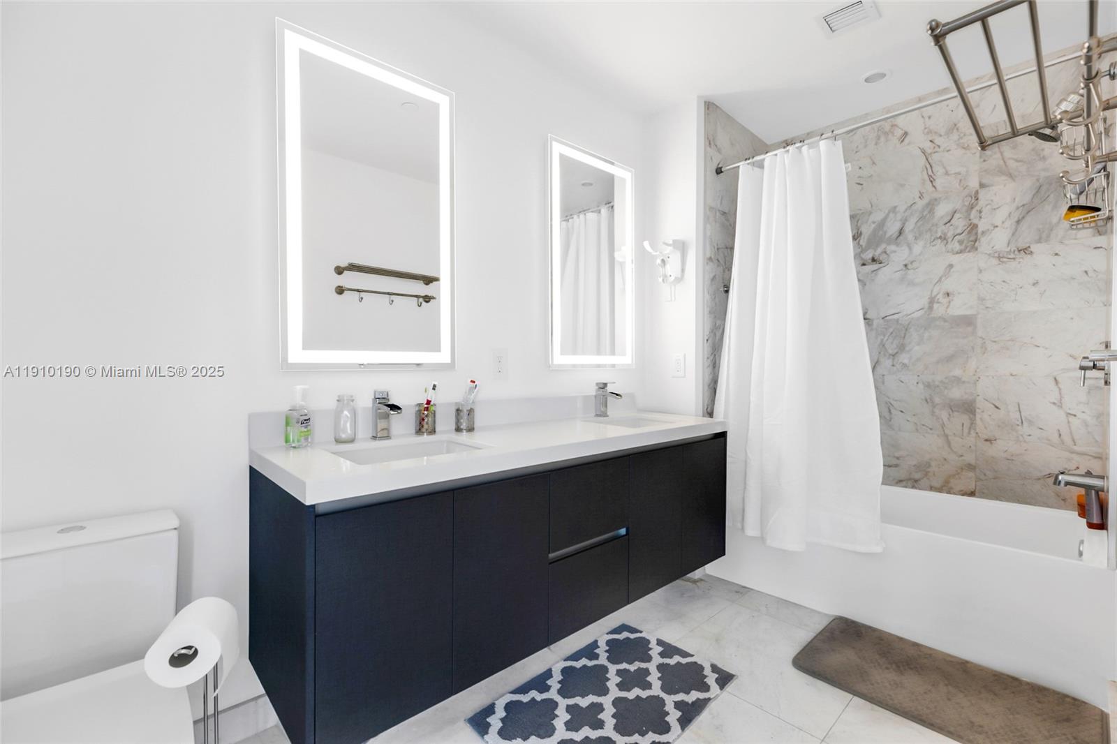 PARAMOUNT MIAMI WORLDCENT - Residential
