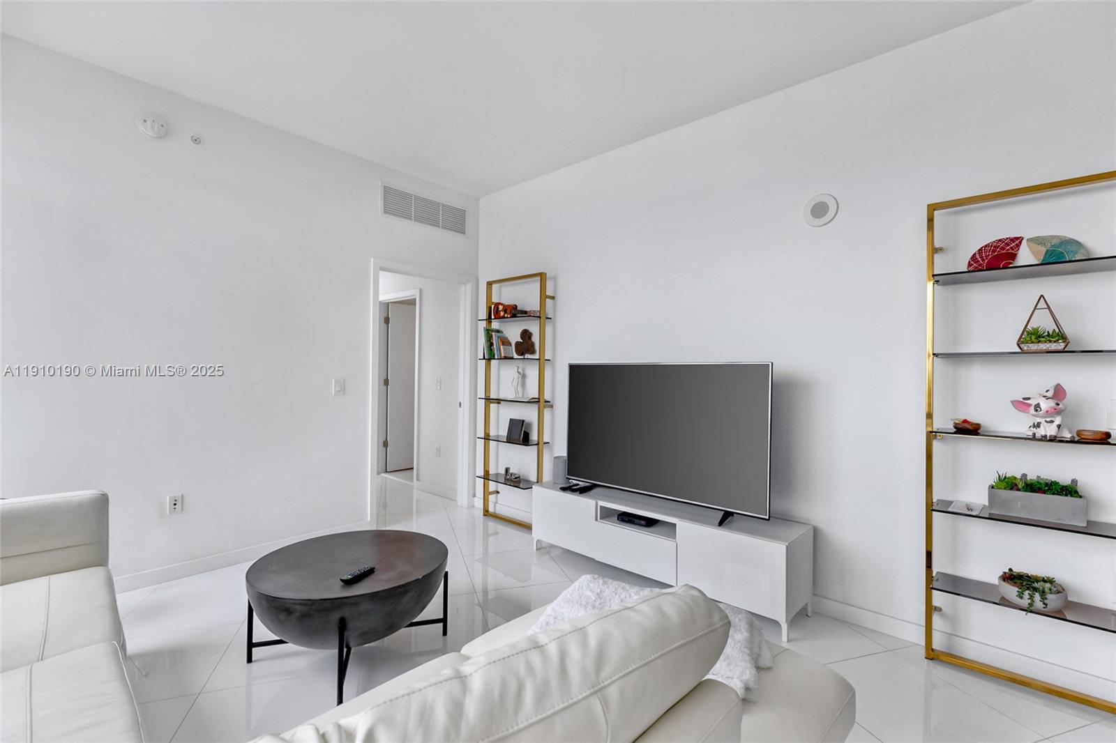 PARAMOUNT MIAMI WORLDCENT - Residential