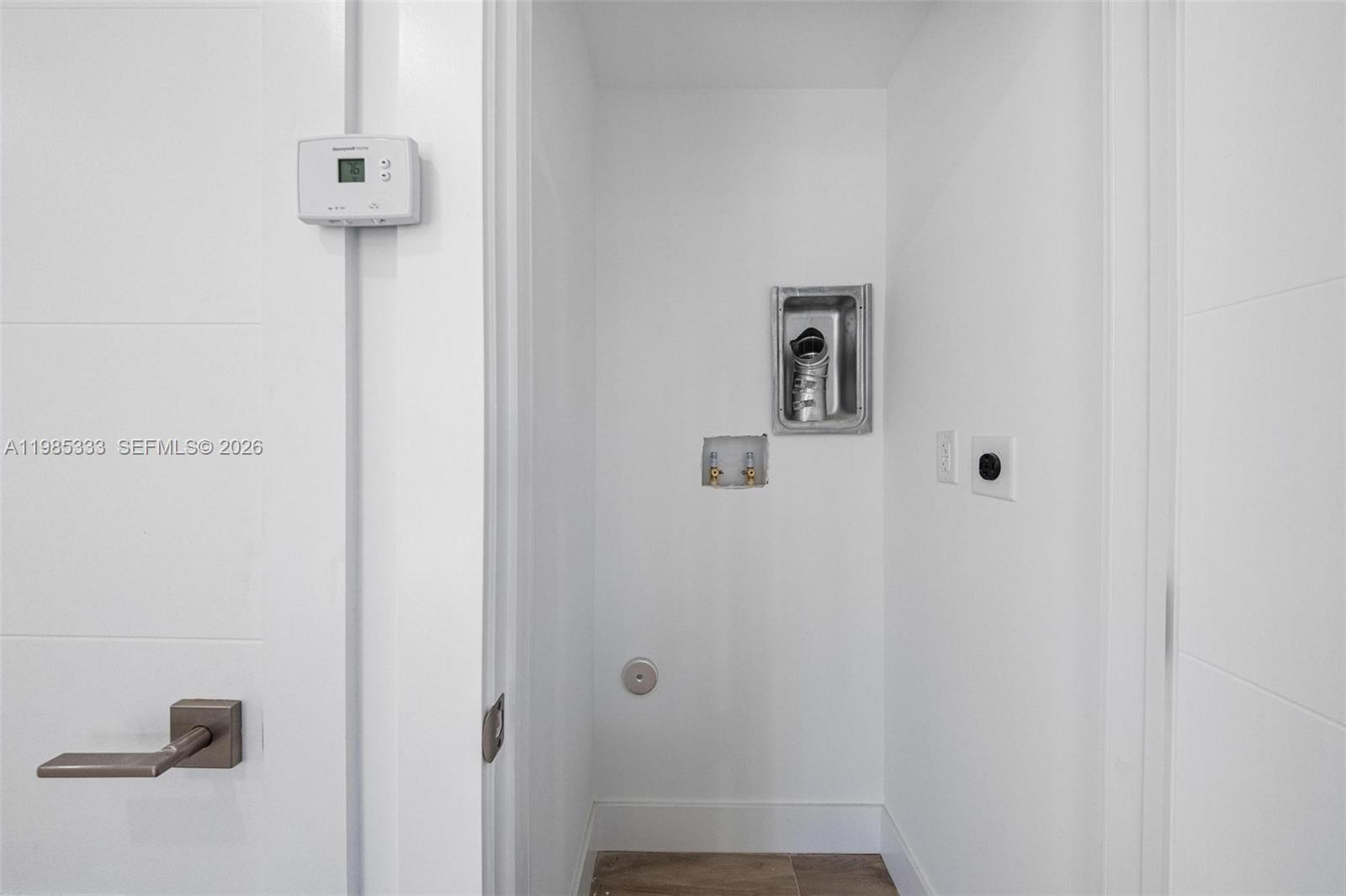 BUENA VISTA GARDENS EXTEN - Residential Lease