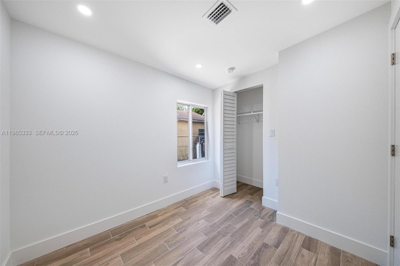 BUENA VISTA GARDENS EXTEN - Residential Lease