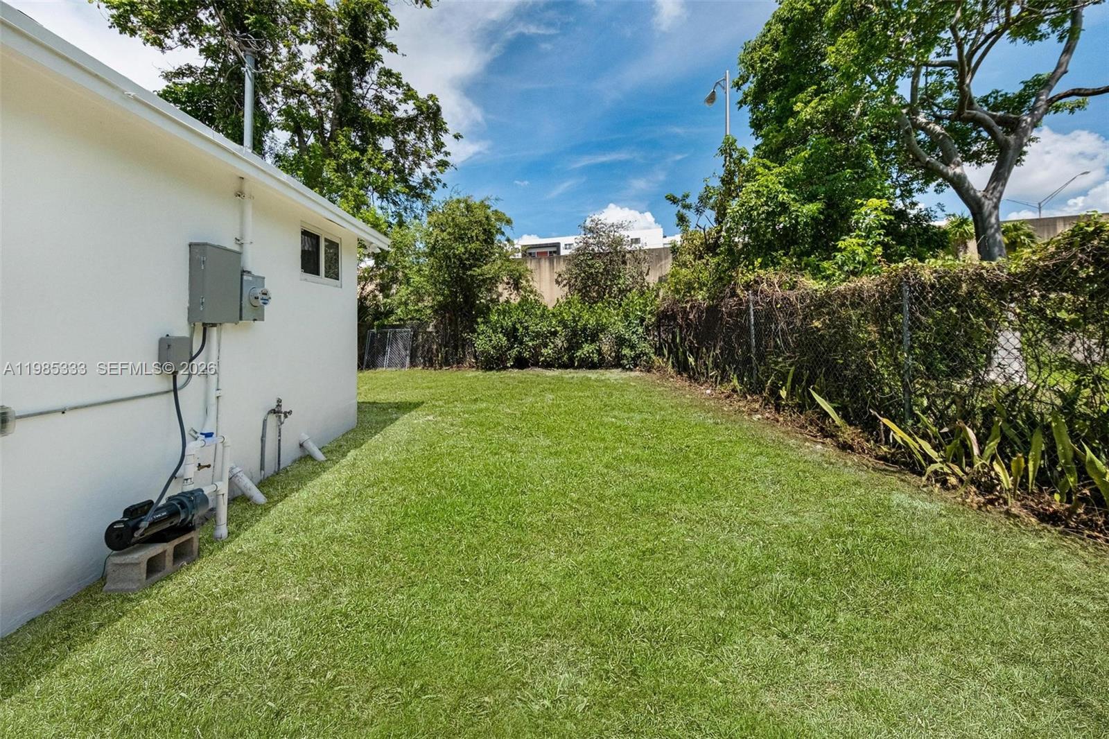 BUENA VISTA GARDENS EXTEN - Residential Lease