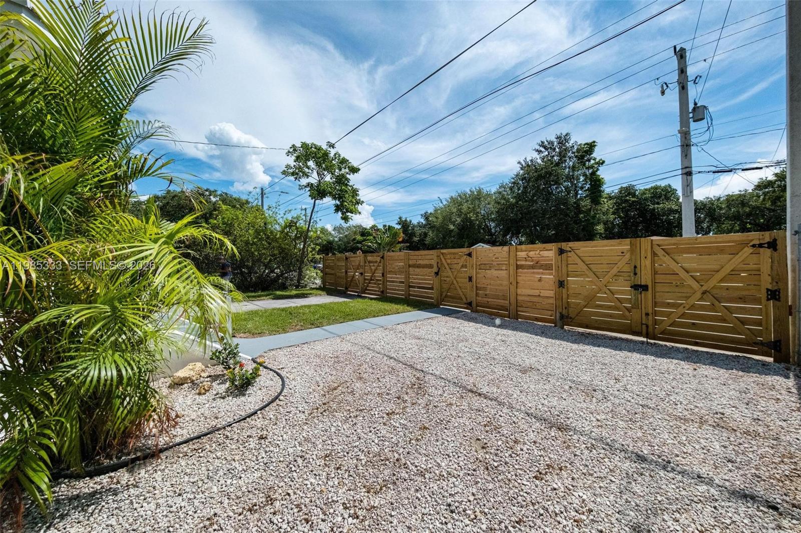 BUENA VISTA GARDENS EXTEN - Residential Lease