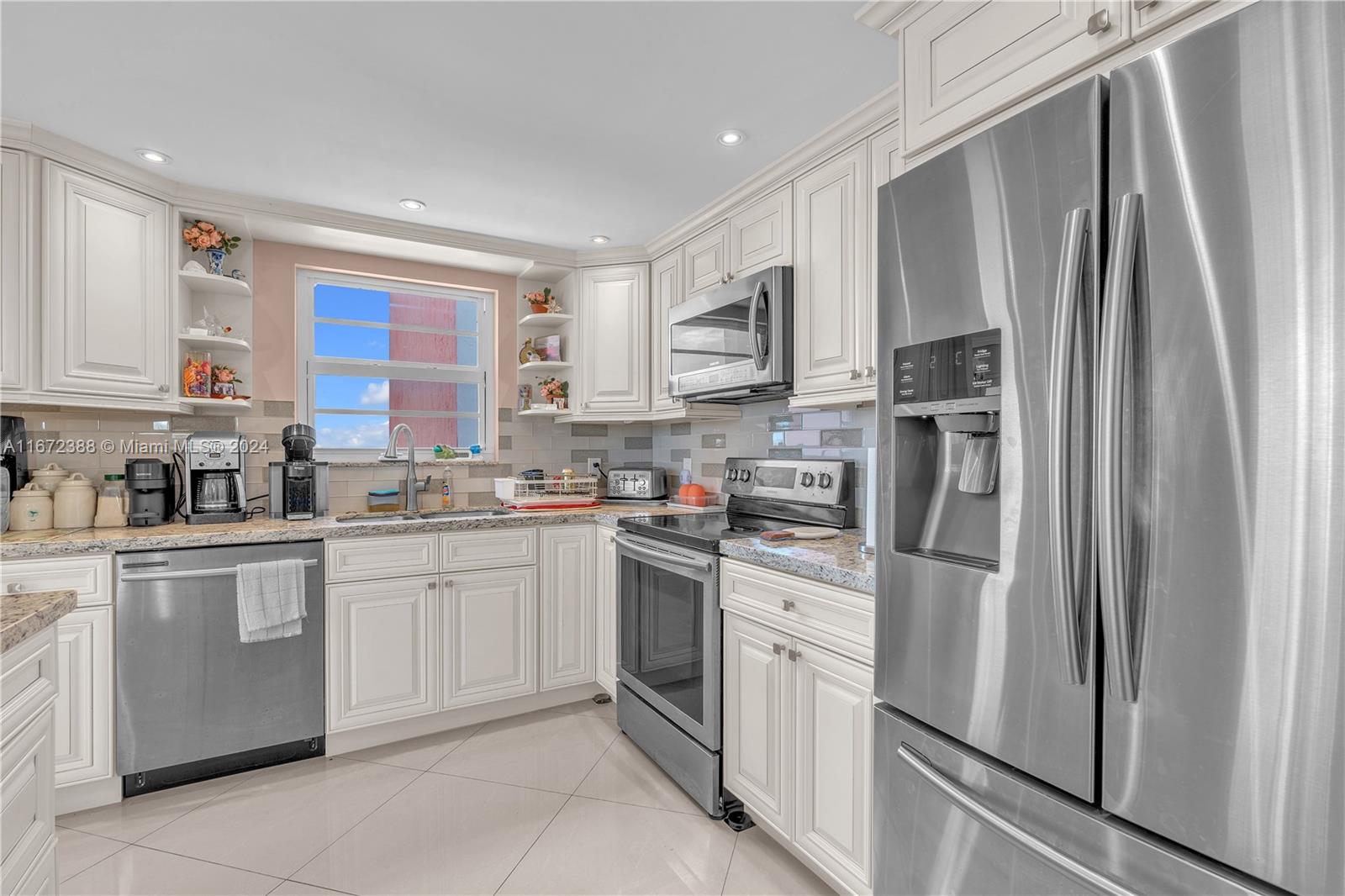 BUCKLEY TOWERS CONDO - EA - Residential