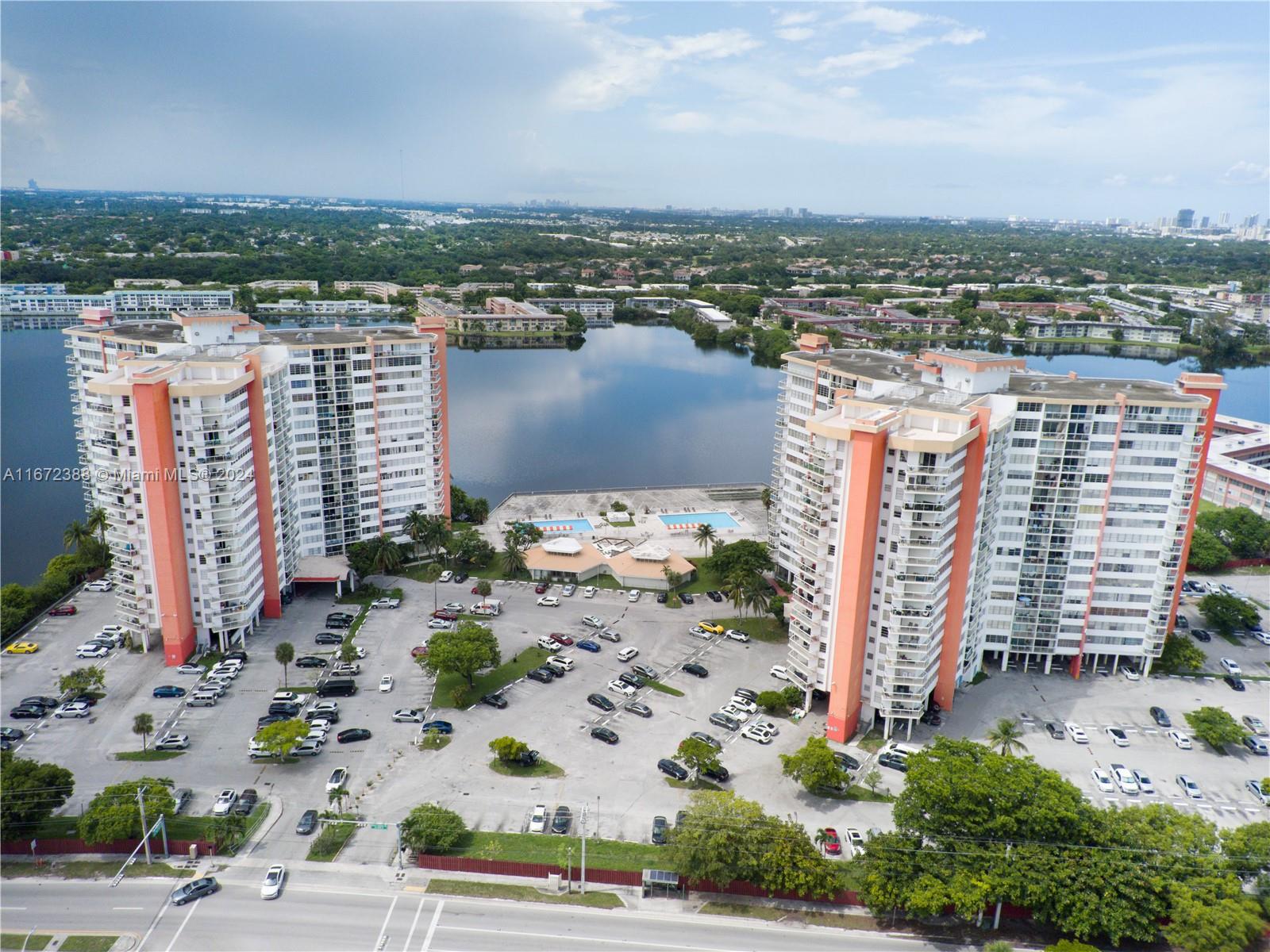 **Luxury Living at Buckley Towers!** ??
Discover a stunning 2-bedroom, 2-bath condo—the only unit with **impact windows**! Recently remodeled for modern elegance, it features a **new A/C** for year-round comfort and a **storage room** for extra space. Savor **bay views** to the East, with sights of the Intracoastal and ocean. Perfectly located, it’s just 10 minutes to Sunny Isles and close to Aventura Mall. Enjoy the convenience of an **undercover parking spot** for your vehicle's protection.
This unique Buckley Towers condo blends luxury, convenience, and breathtaking views.