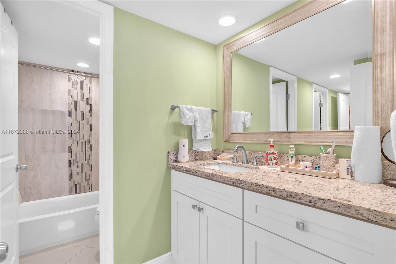BUCKLEY TOWERS CONDO - EA - Residential