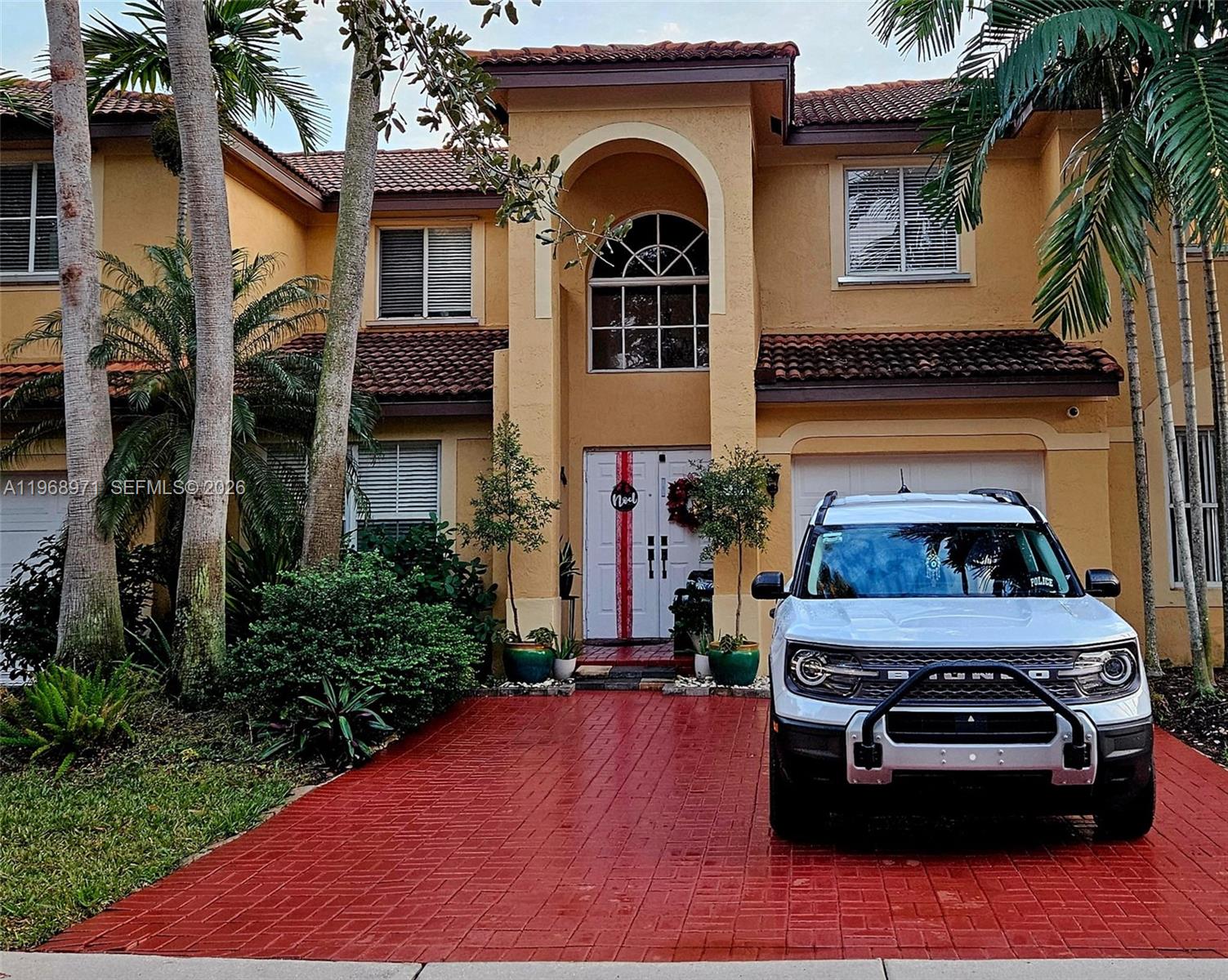 JUST REDUCED!! Welcome to 14070 S Forest Oak Cir in the desirable Shenandoah community of Davie. This well-maintained home offers a bright, open layout with spacious living areas perfect for everyday living and entertaining. The kitchen features ample cabinetry and counter space and flows seamlessly into the main living areas.

The primary suite provides a private retreat with an en-suite bath and generous closet space. Additional bedrooms are versatile and ideal for family, guests, or a home office.

Enjoy a private backyard with a spacious patio perfect for outdoor dining, weekend gatherings, and relaxing evenings. Located on a quiet, tree-lined street with low HOA fees, Shenandoah offers parks, playgrounds, and walking paths. Conveniently close to major highways, shopping, dining, and just minutes from Fort Lauderdale, Weston, and Pembroke Pines.

A fantastic opportunity to own in one of Davie’s most sought-after neighborhoods!