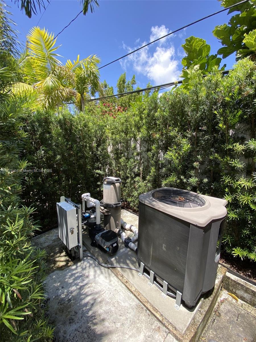 GOLDEN SHORES OCEAN BLVD - Residential
