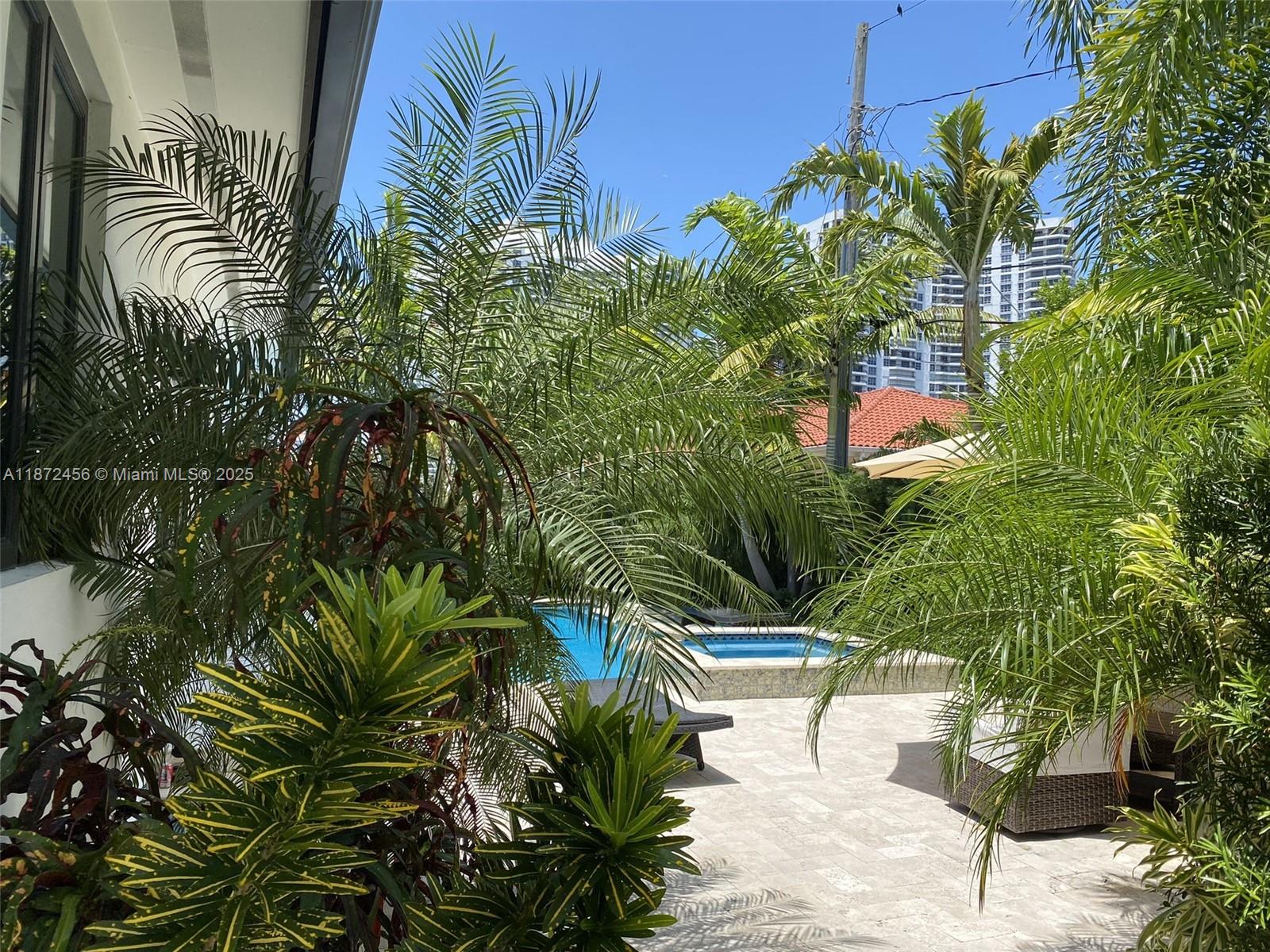GOLDEN SHORES OCEAN BLVD - Residential