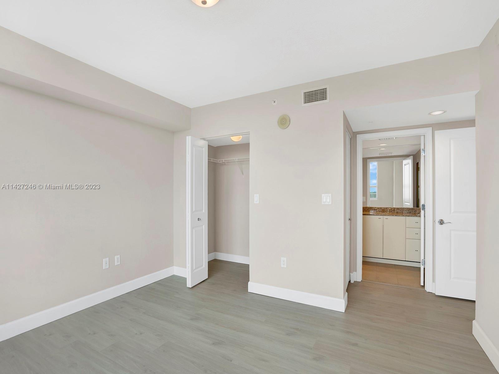 SYMPHONY NORTH CONDO - Residential Lease