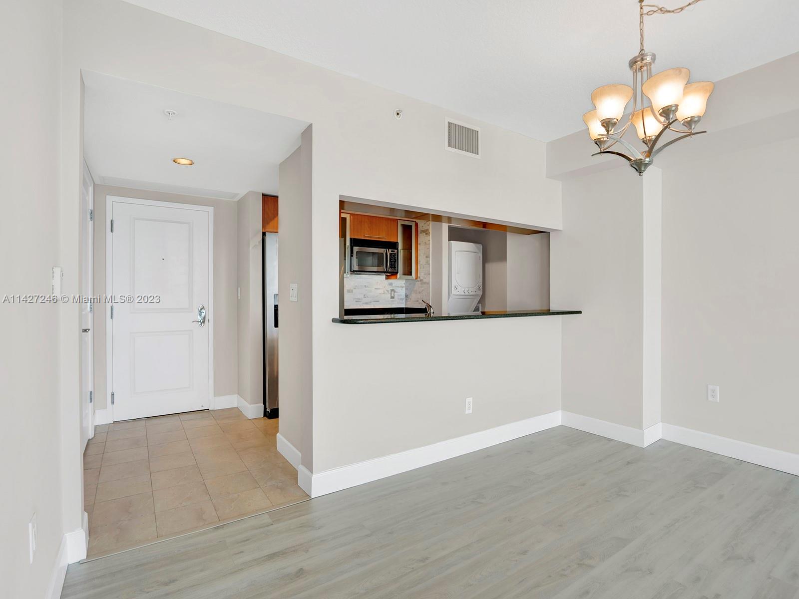 SYMPHONY NORTH CONDO - Residential Lease