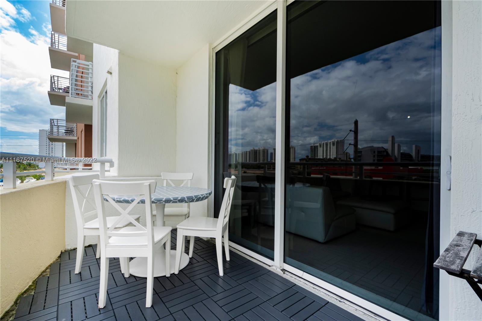 VENTURE AT AVENTURA EAST - Residential