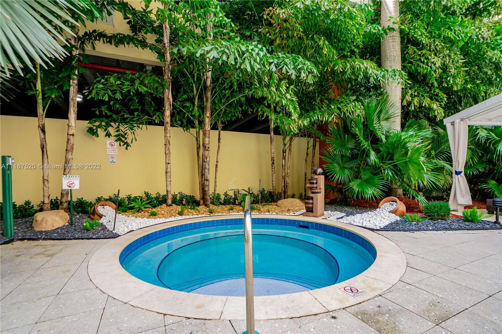 VENTURE AT AVENTURA EAST - Residential