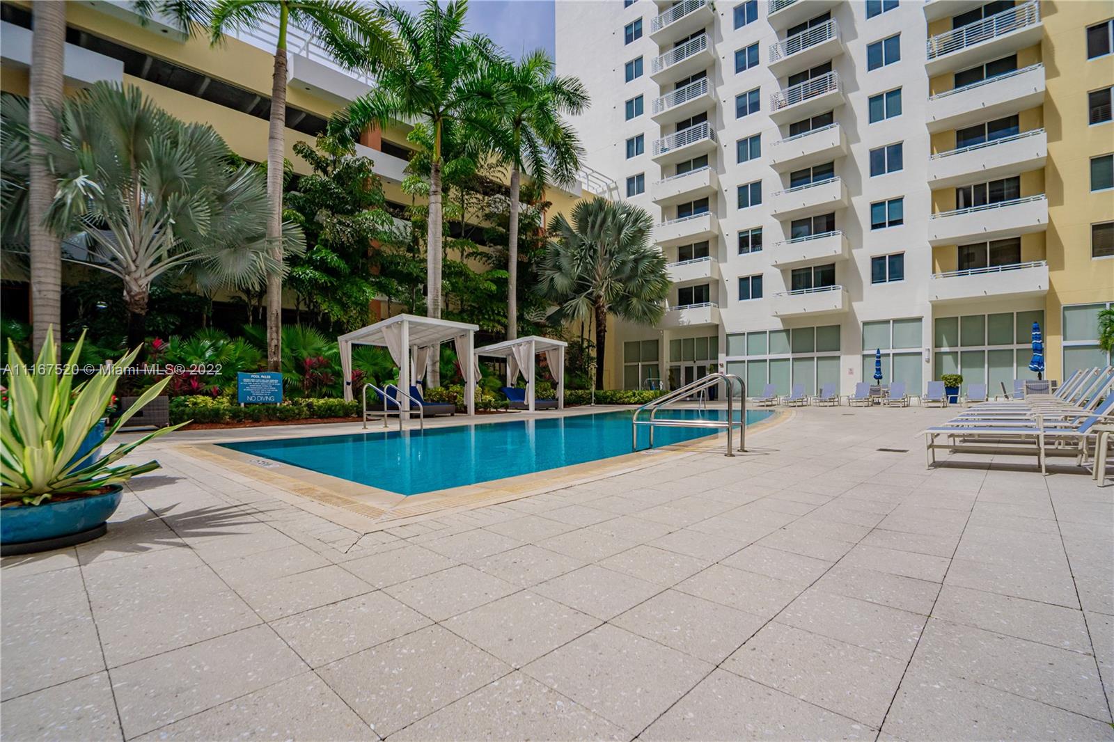 VENTURE AT AVENTURA EAST - Residential