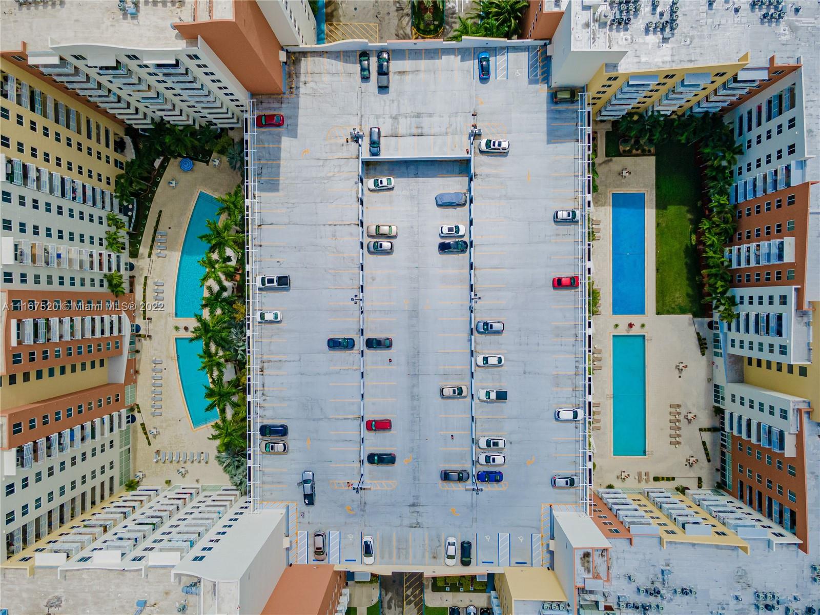 VENTURE AT AVENTURA EAST - Residential