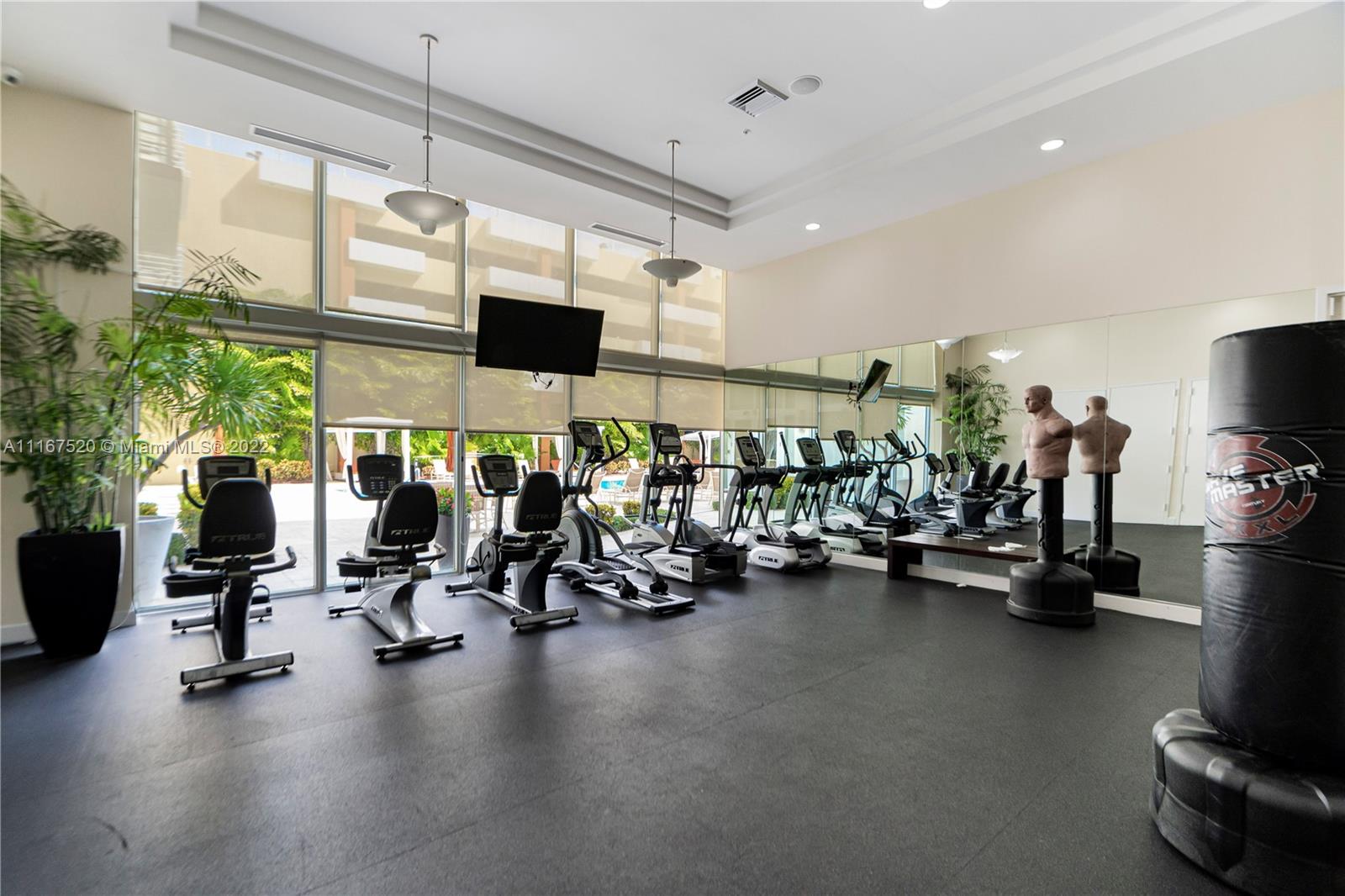 VENTURE AT AVENTURA EAST - Residential