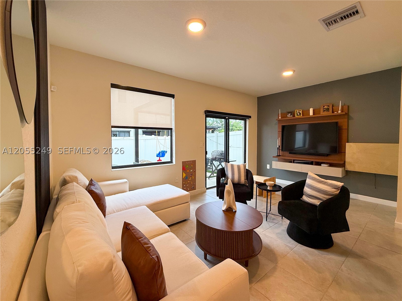 AQUABELLA NORTH - Residential