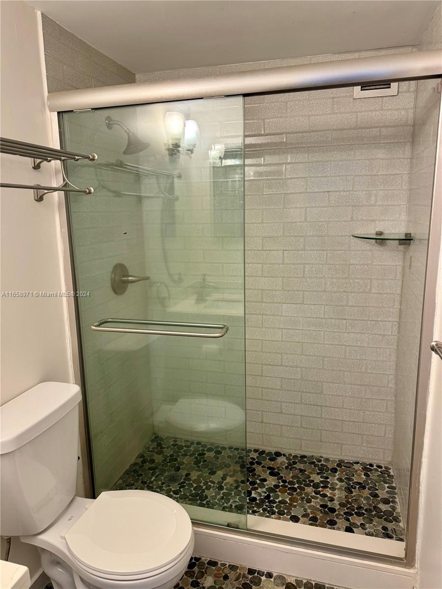 HOME TOWER CONDO - Residential