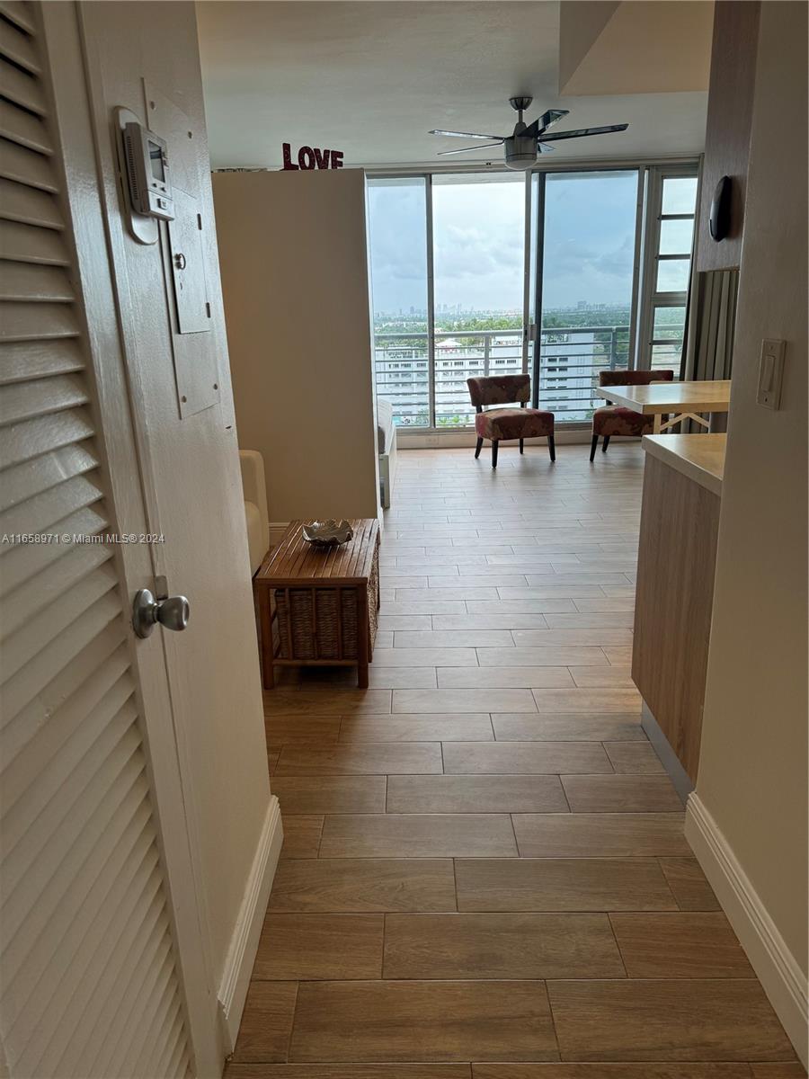 HOME TOWER CONDO - Residential