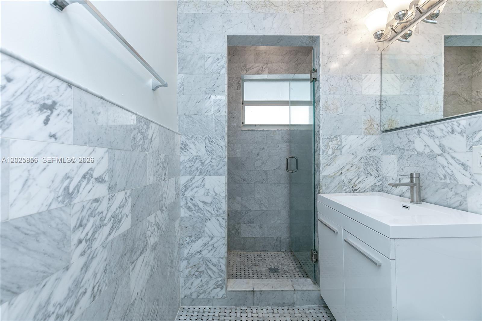WATERSIDE CONDO - Residential Lease