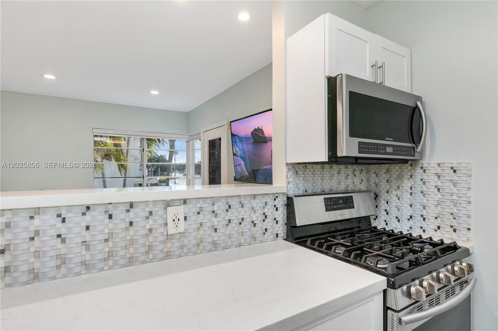 WATERSIDE CONDO - Residential Lease