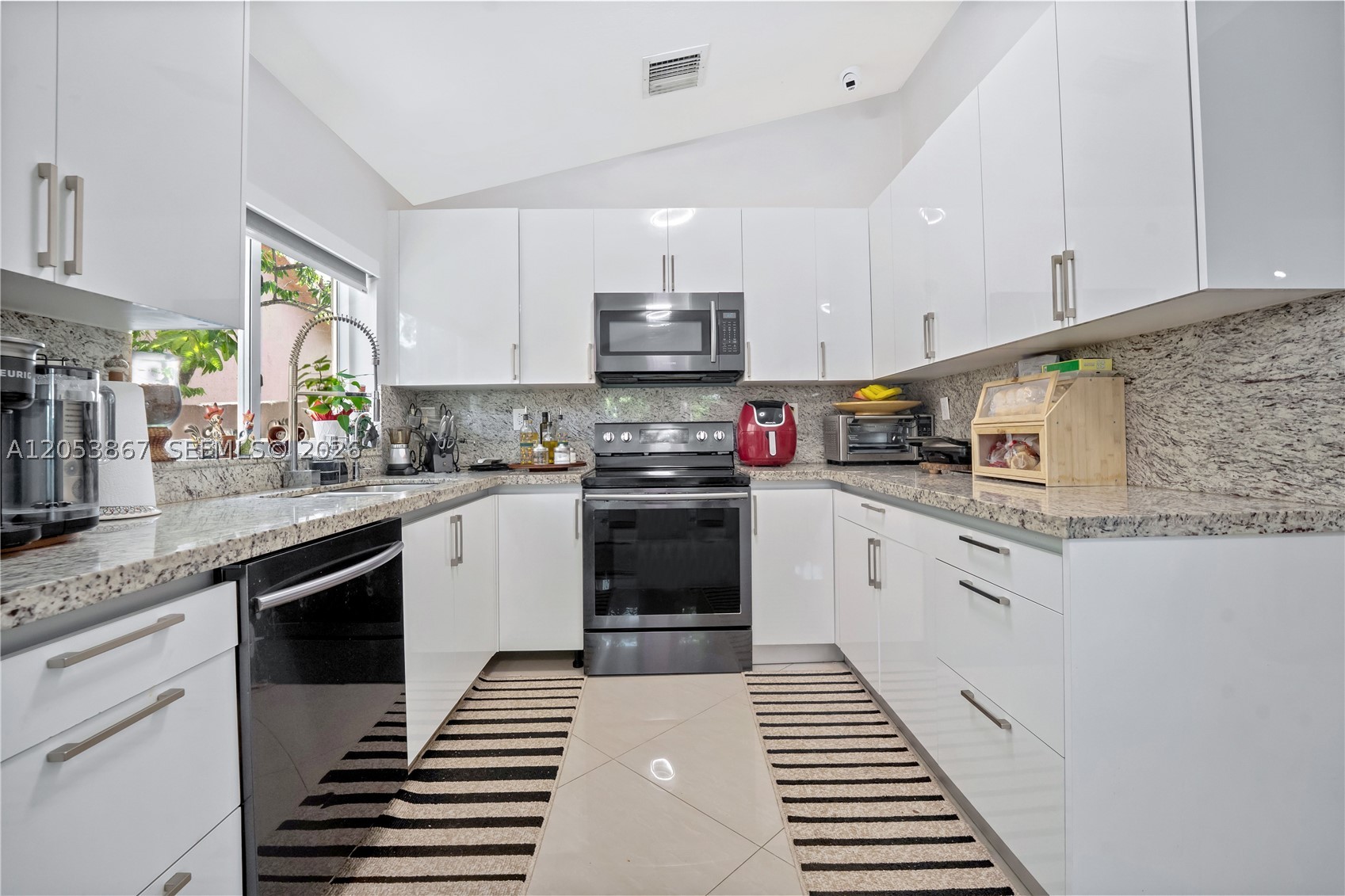 MONTERREY 6TH ADDN - Residential