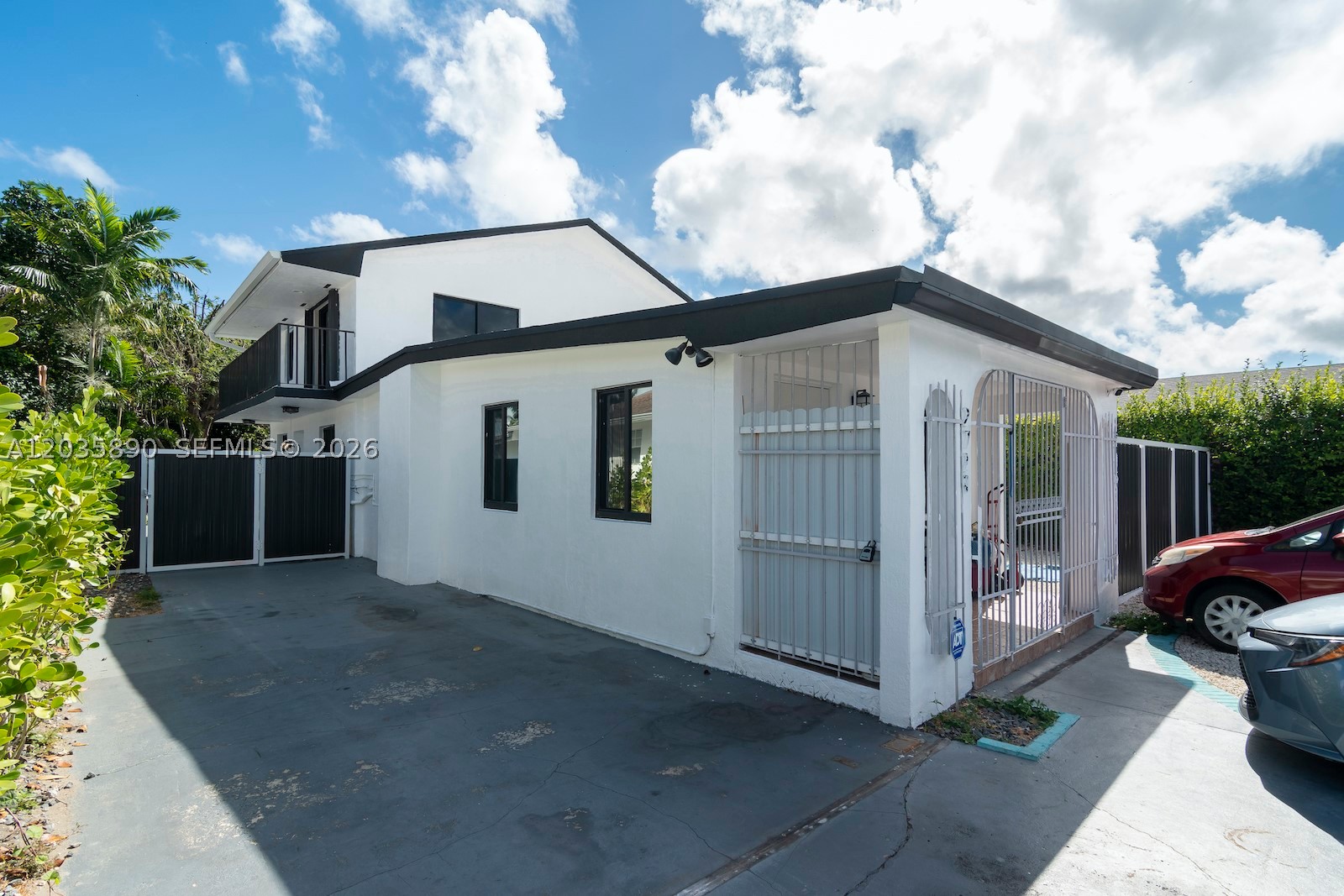 CORAL VILLAS REV - Residential Lease