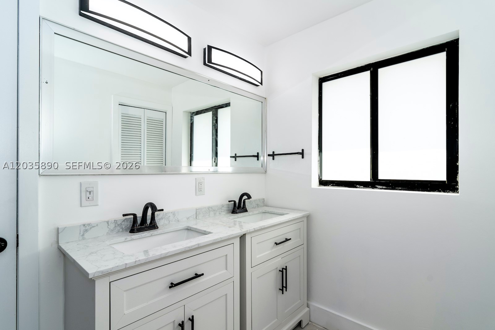 CORAL VILLAS REV - Residential Lease