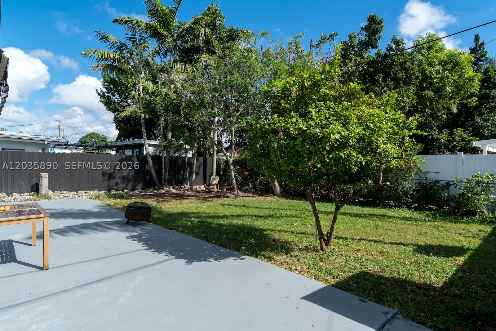 CORAL VILLAS REV - Residential Lease