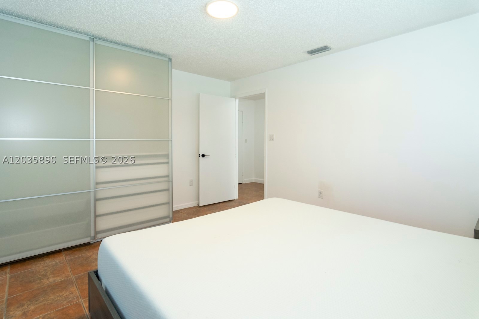 CORAL VILLAS REV - Residential Lease