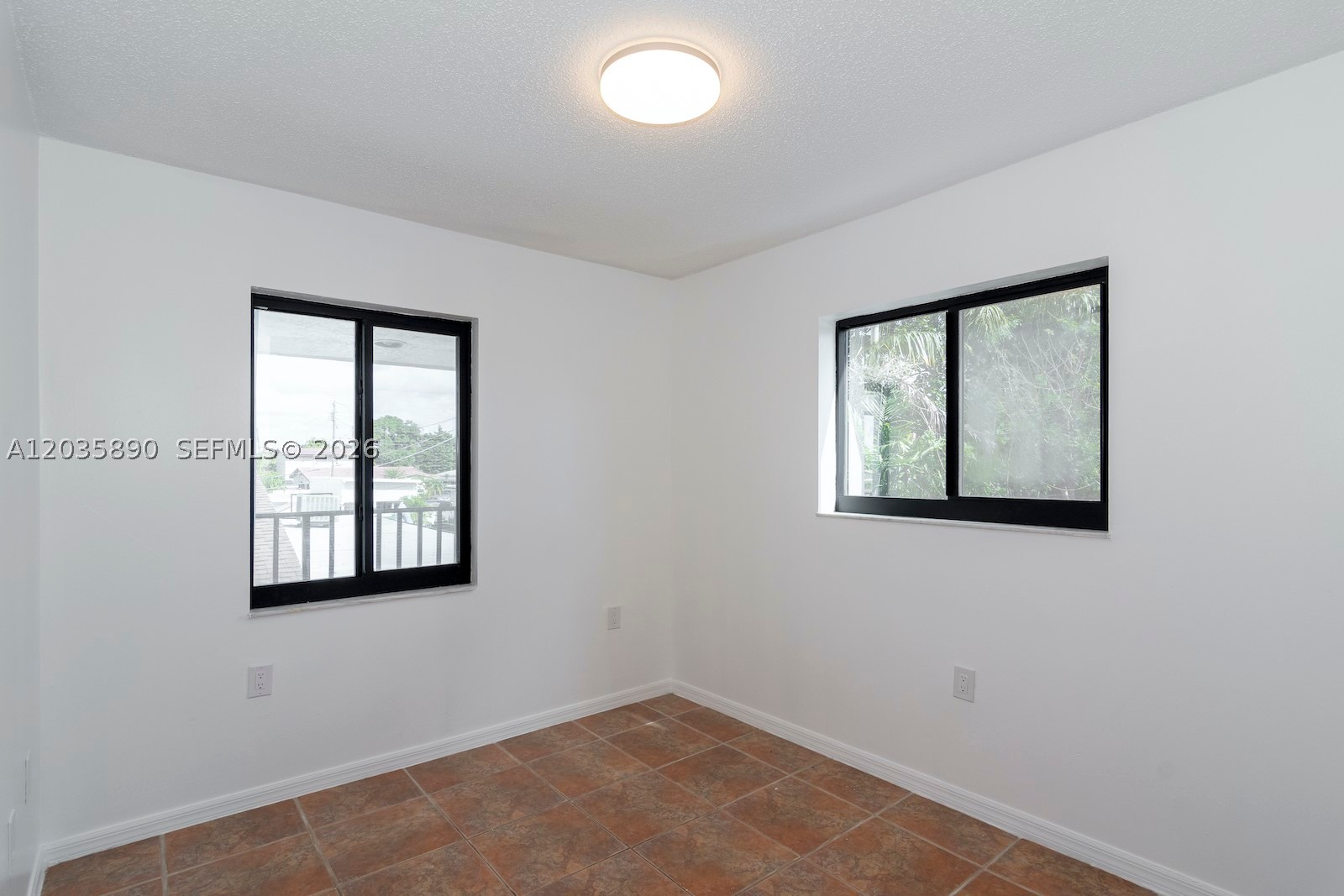 CORAL VILLAS REV - Residential Lease