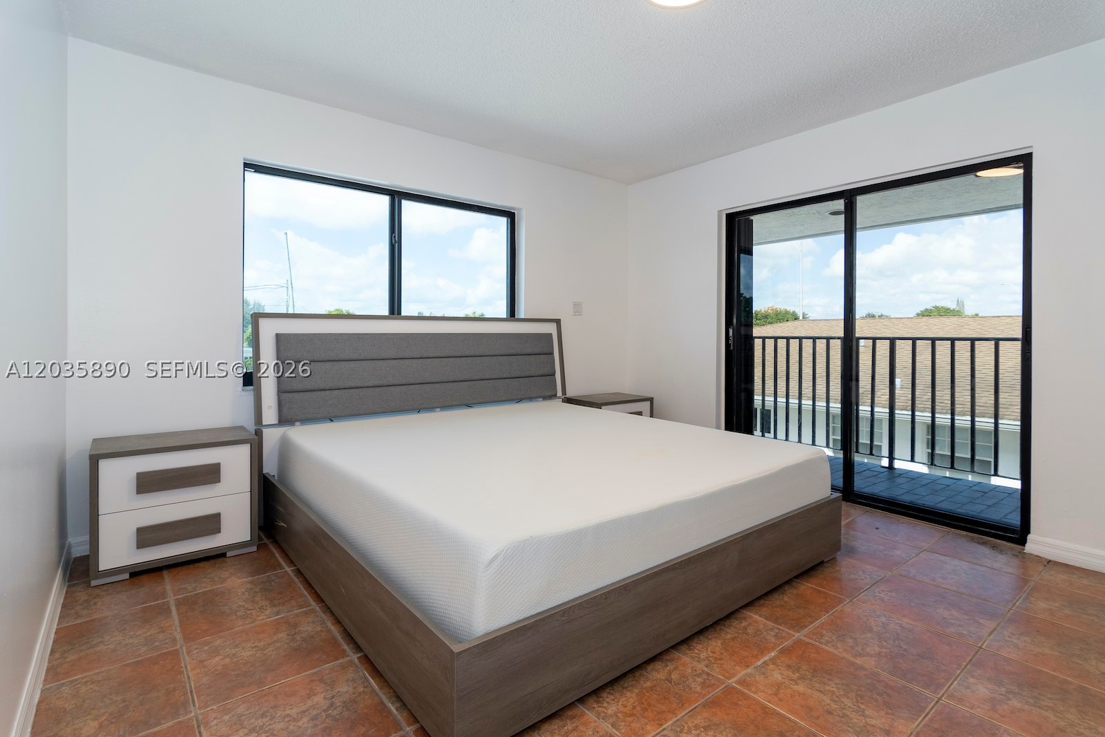CORAL VILLAS REV - Residential Lease
