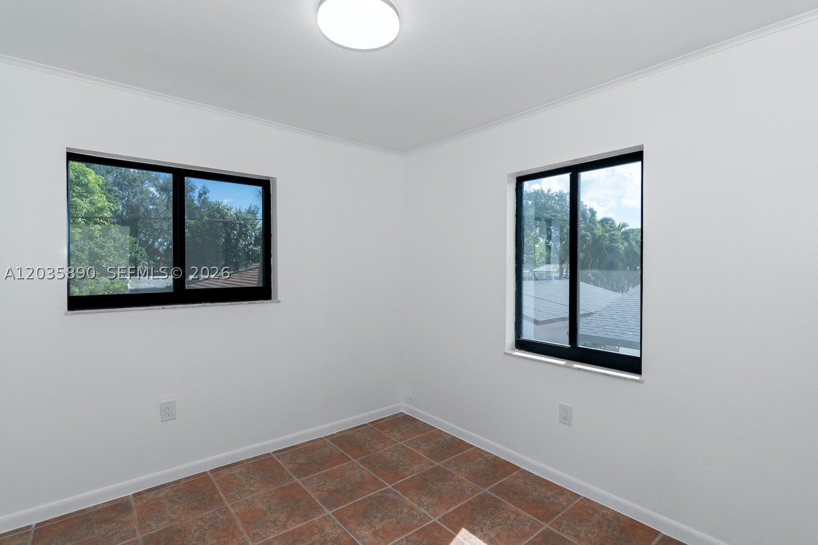 CORAL VILLAS REV - Residential Lease
