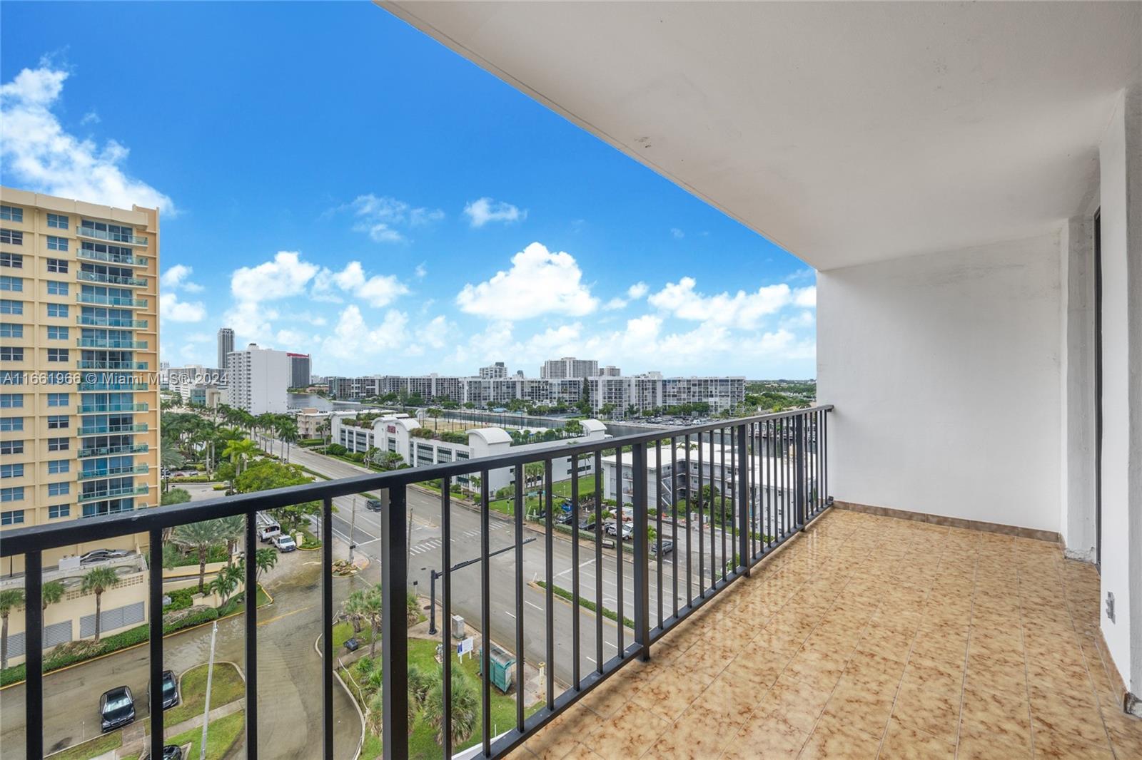 BRITANNIA AT QUADOMAIN CO - Residential