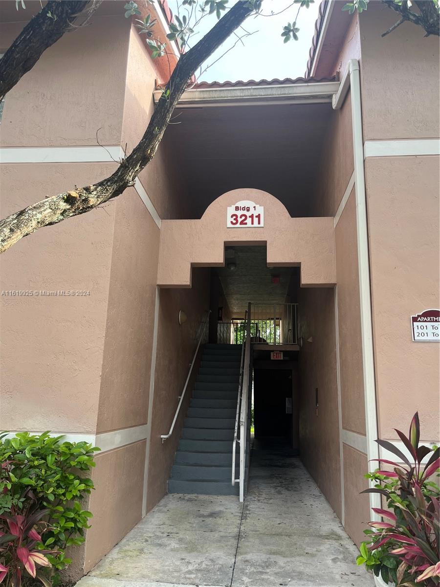 SERENITY PALMS CONDO - Residential Lease