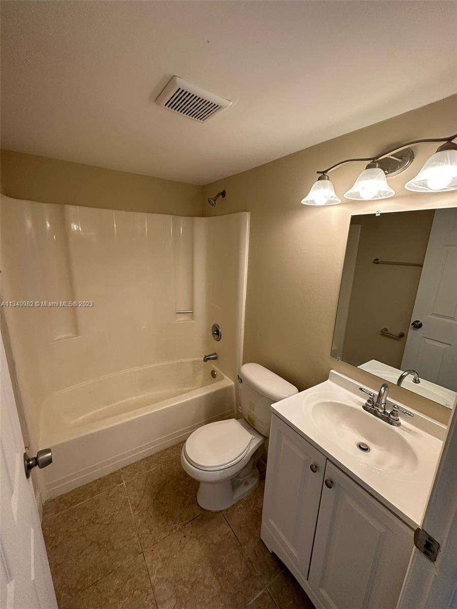 THE HEMINGWAY, A CONDOMIN - Residential Lease