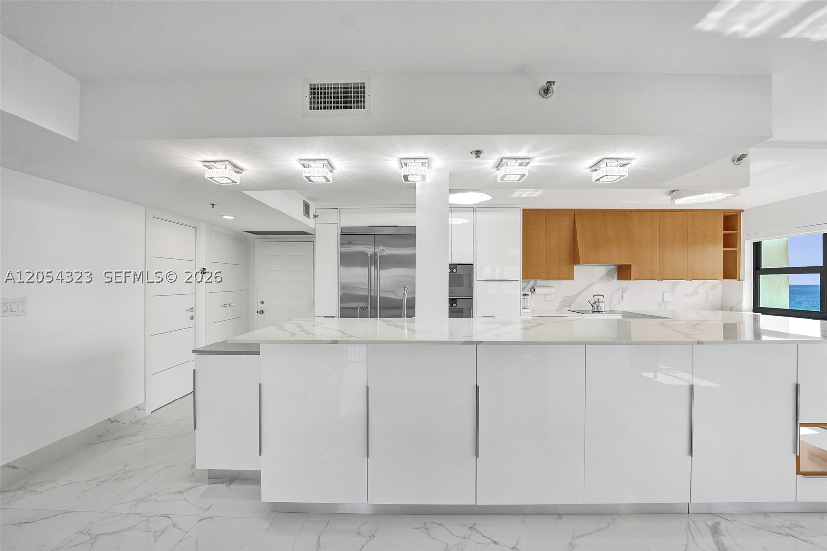 SUMMIT CONDO - Residential Lease