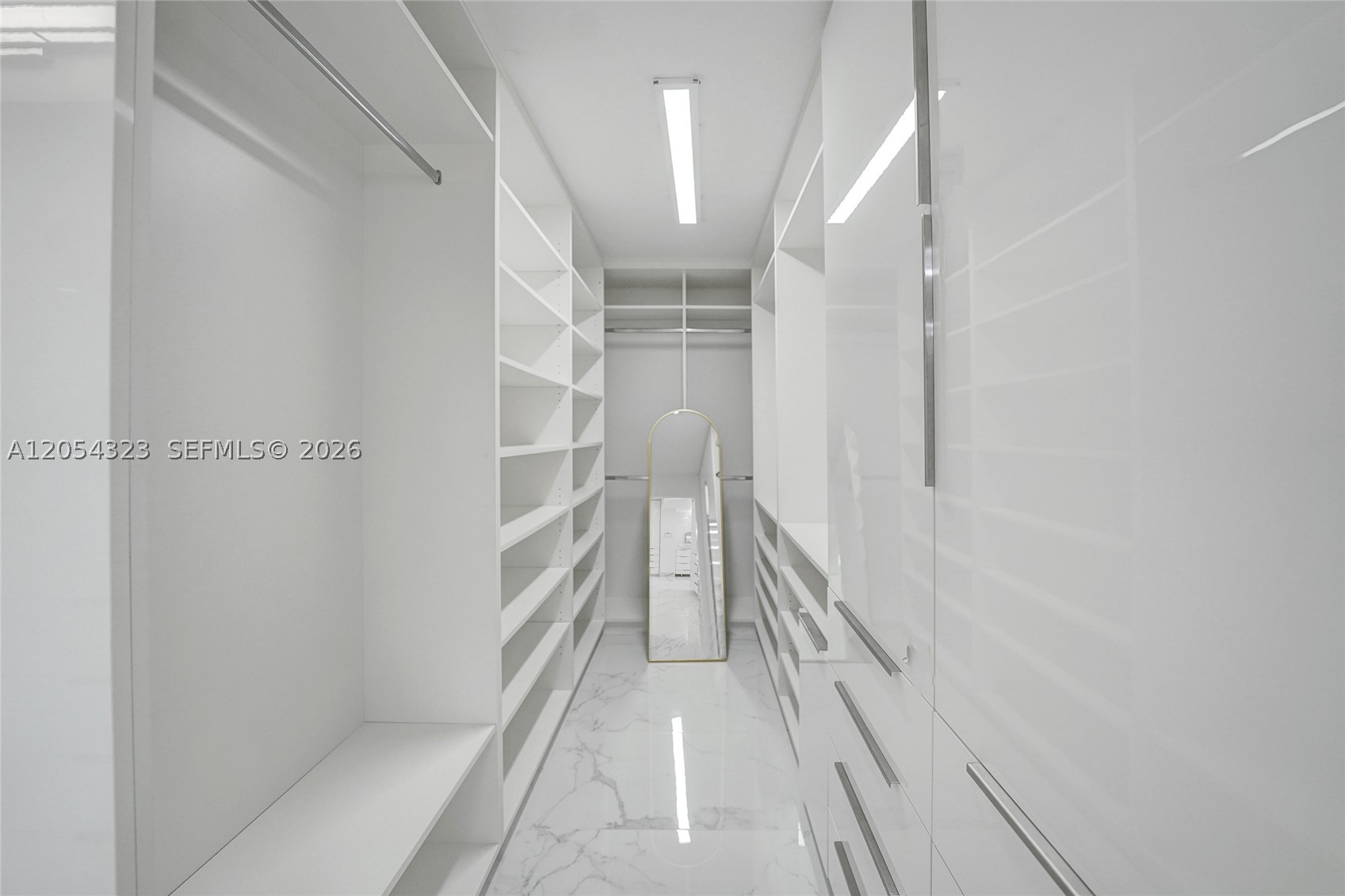 SUMMIT CONDO - Residential Lease