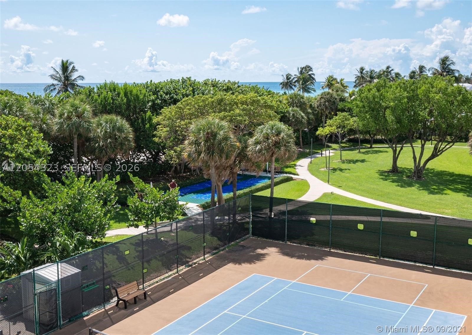 SUMMIT CONDO - Residential Lease